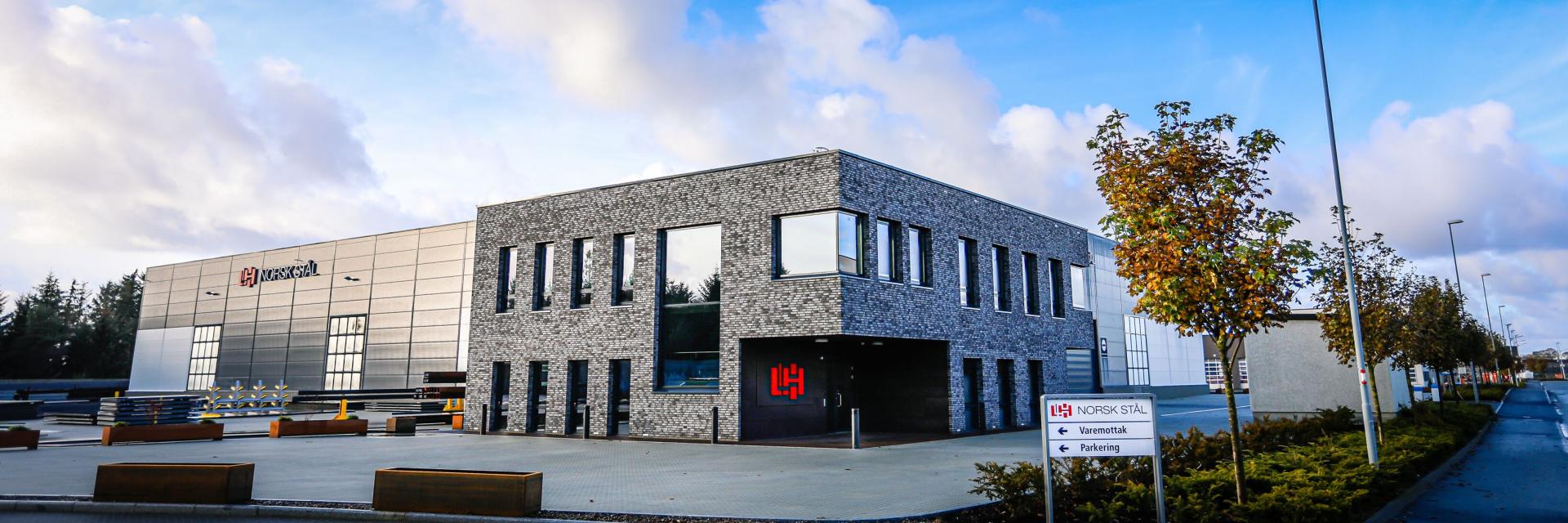 Norsk Stål har åpnet nye lokaler på Kverneland Norsk Stål har åpnet nye lokaler på Kverneland